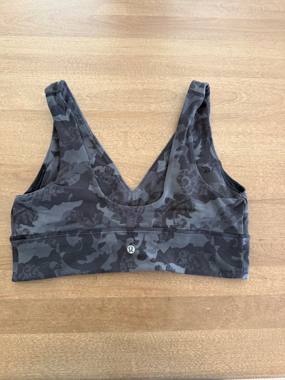 Lululemon Align V-Neck Bra Light Support, C/D Cup - Picture 2 of 3